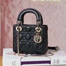 ST85307 DIOR Classic Lady Diamond Buckle Sheepskin Leather Mini Pocket Stylish and Elegant Design Durable with Light Gold Finish Diamond DIOR Pendant Highlighting Elegant Style Model M0505