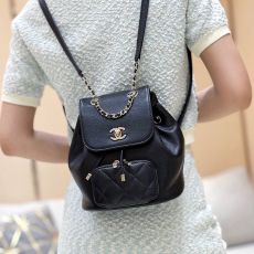 ST99630 CHANEL 25B affinity backpack is a classic, practical, and durable small backpack made of genuine Haas lychee patterned calf leather