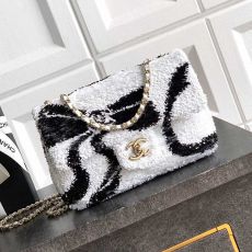 ST37519 CHANEL explosive sequin embroidery 25K white with black dense sparkling sequin classic double-C logo shoulder bag
