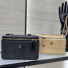 ST06980 CHANEL 26p new woven makeup bag with mirror inside rattan woven box black milk tea color in two colors AP1341Y