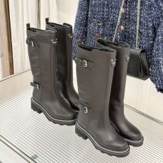 ST31750 LV Autumn and winter new products old flower belt buckle thick heel boots flat bottomed knight platform Chelsea boots