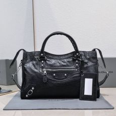 ST08850 Black Crinkled Leather Motorcycle Handbag Women Rivet Hardware City Bag Detachable Strap Crossbody Satchel Purse